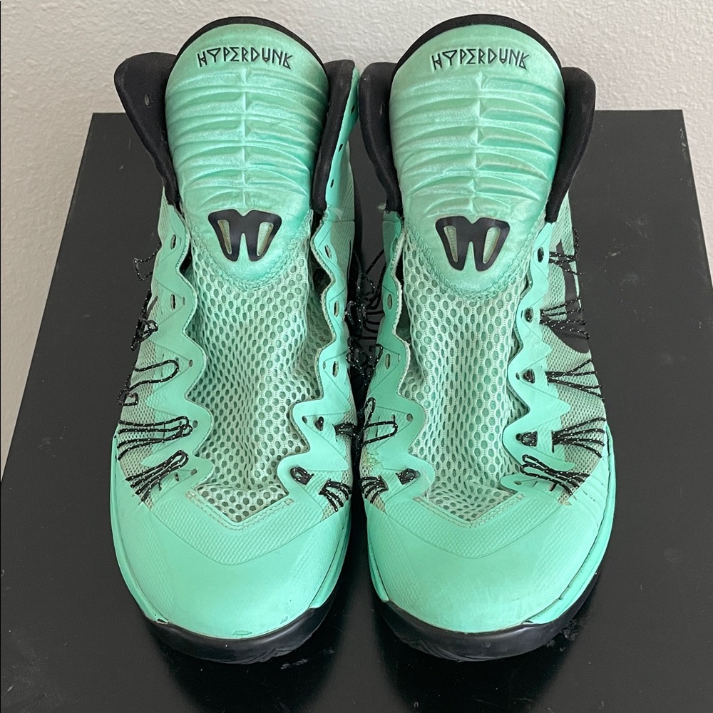 NIKE HYPERDUNK MEN’s Basketball Shoes in Mint Green Sz 10.5